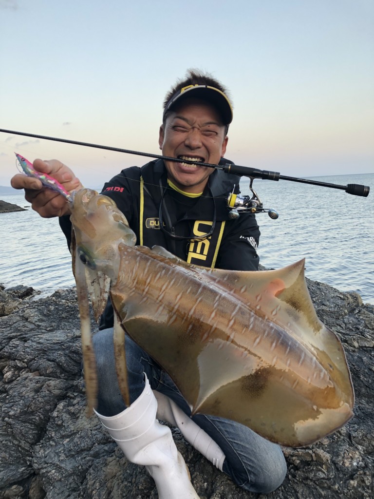 池内修次の毎日イカ曜日♪】日本海・春エギングで2400g!! | 釣りの総合