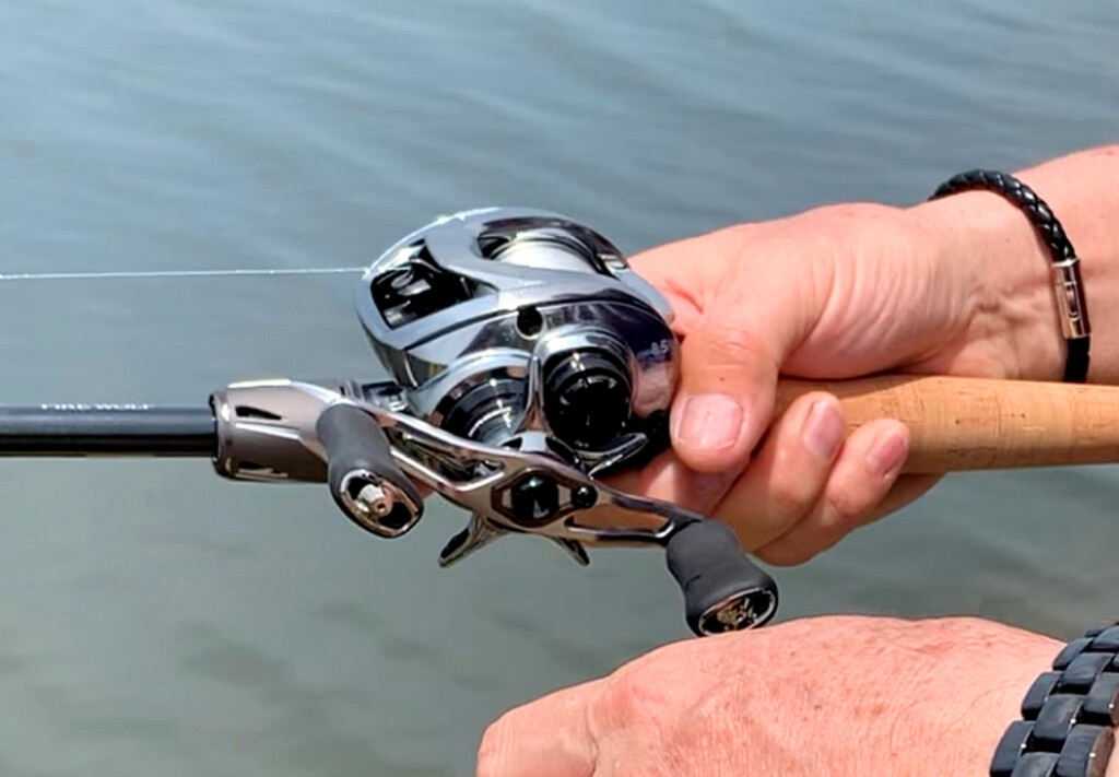 今江克隆のルアーニュースクラブR「最新ベイトリールを比較インプレ