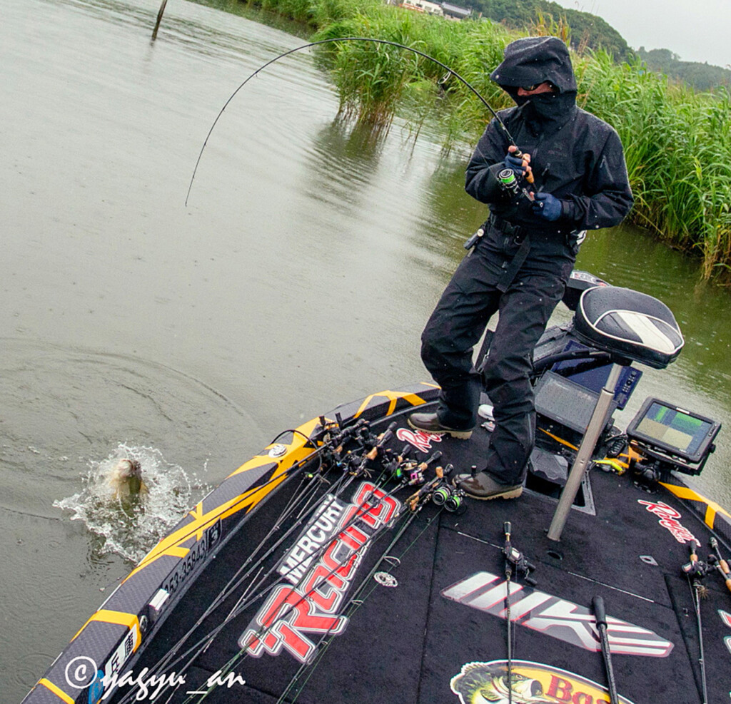 今江克隆のルアーニュースクラブR「最新スピニングロッド初公開！攻撃